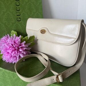 Authentic Crossbody/Shoulder Leather Bag Gucci.